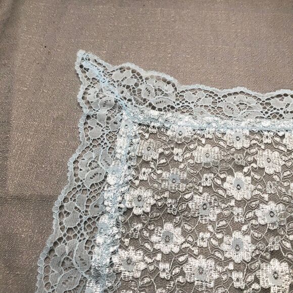 Vintage 1960s Handmade Ladies Lacy Handkerchief in Soft Blue w/Roses, Beads - Picture 5 of 10